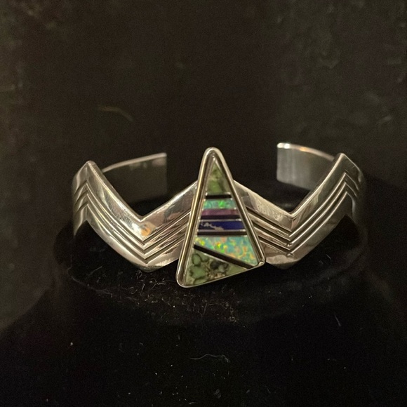 Native American Cuff/Bracelet - Picture 1 of 4